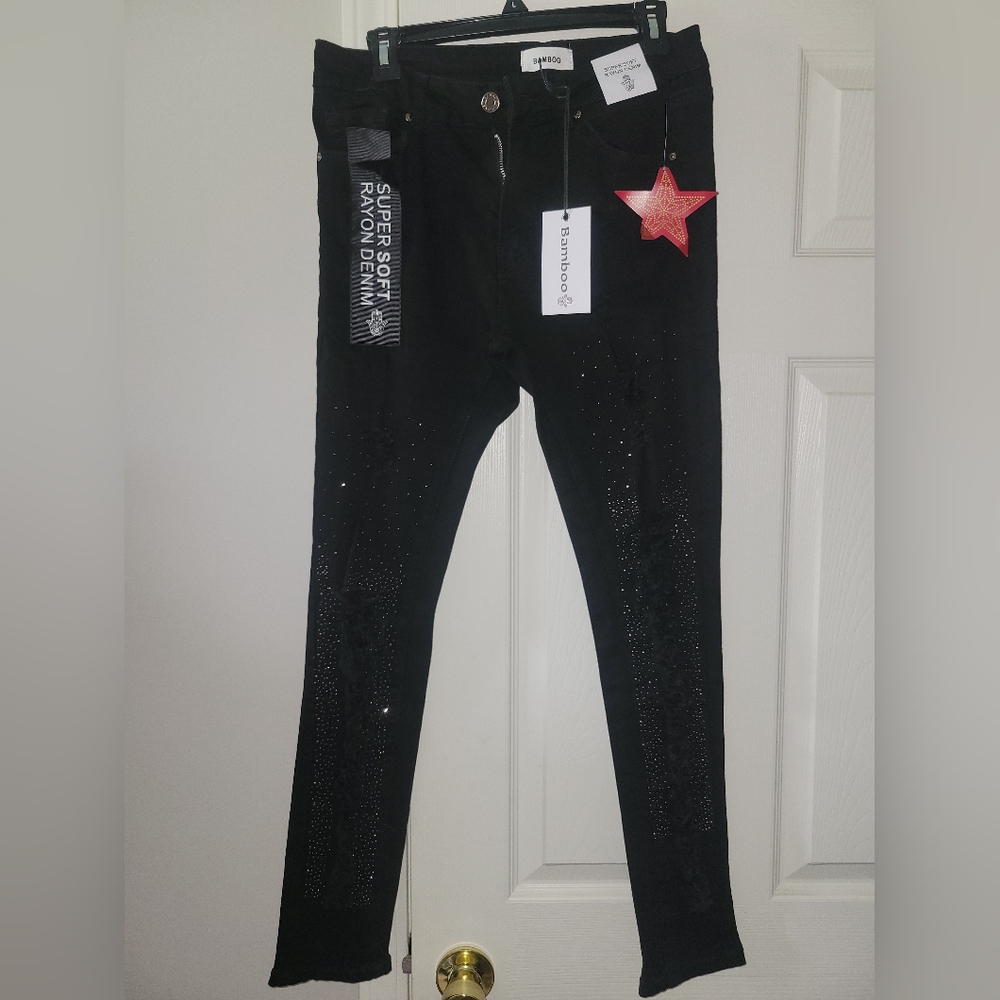 NEW Bamboo Super Soft Distressed Black Jeans  junior size 11
